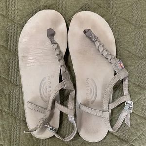 Rainbows grey braided sandals